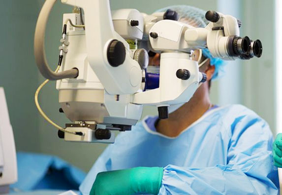 Erros refrativos: cirurgia elimina necessidade de usar óculos